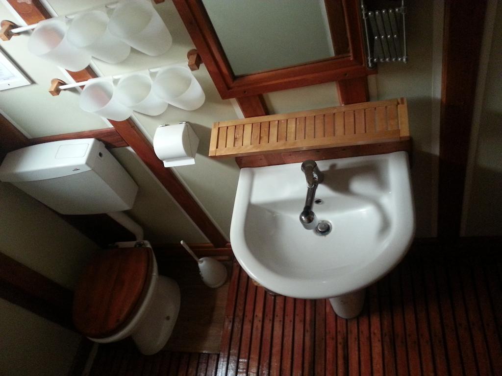 Venezia Boat & Breakfast Caicco Freedom Hotel Ruang foto