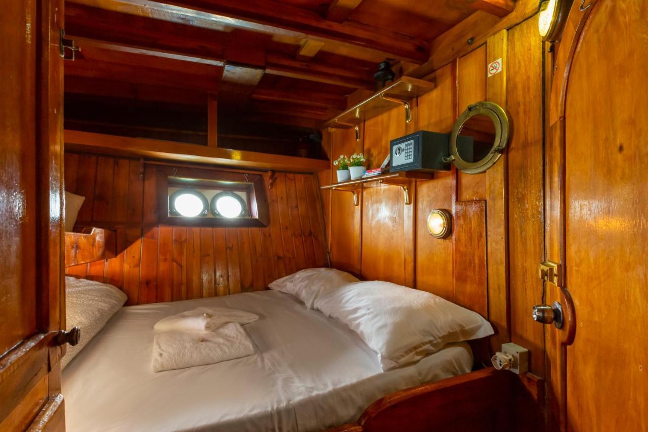 Venezia Boat & Breakfast Caicco Freedom Hotel Bagian luar foto