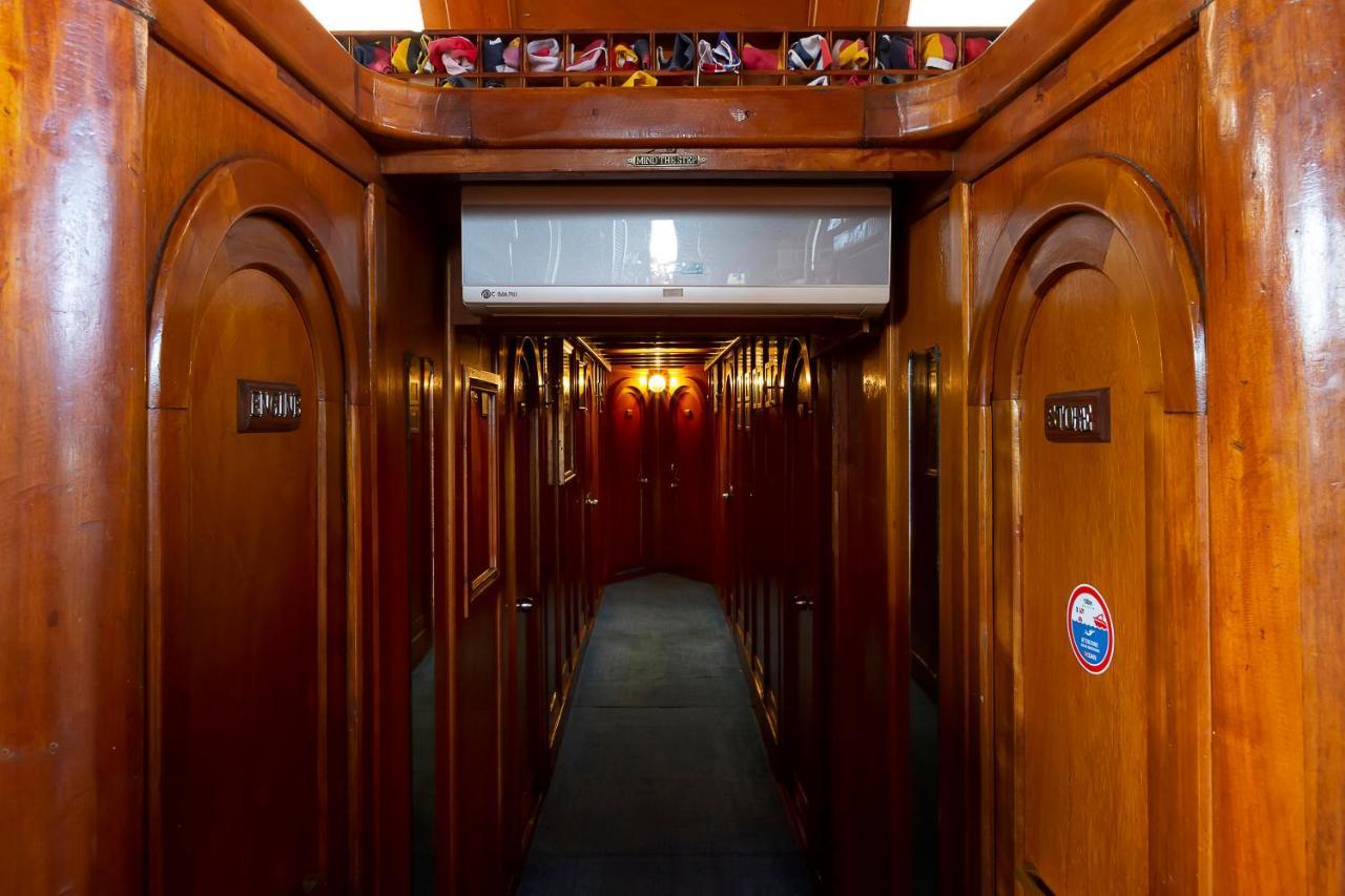Venezia Boat & Breakfast Caicco Freedom Hotel Bagian luar foto