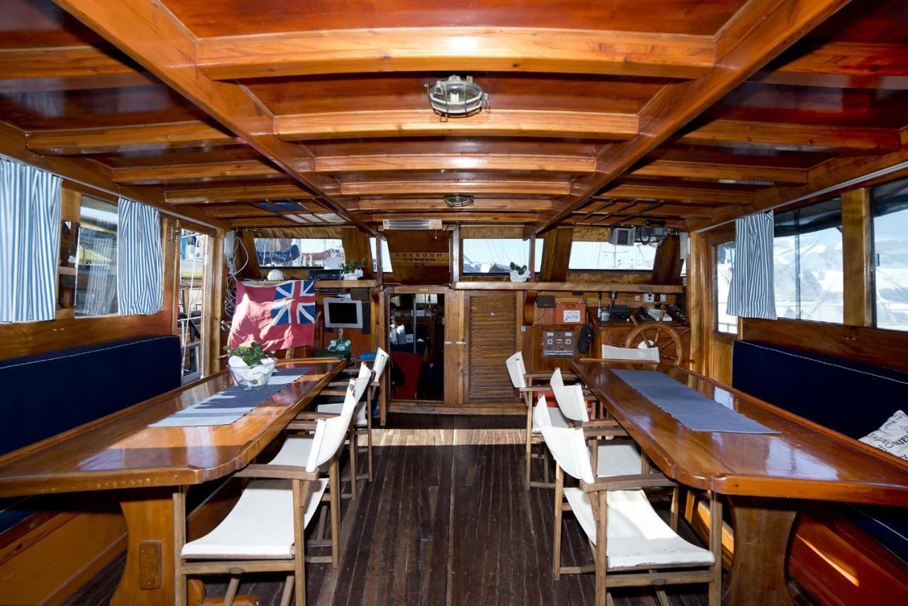 Venezia Boat & Breakfast Caicco Freedom Hotel Bagian luar foto